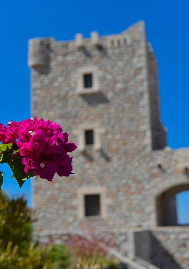 Focalion Castle Luxury Suites Pírgos Dhiroú Exterior foto